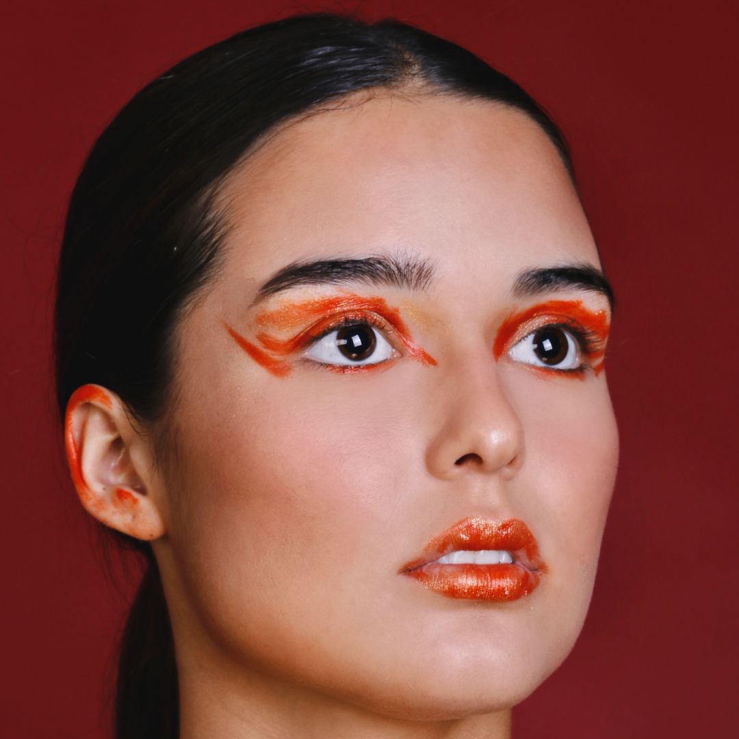 Maquillaje Para Cámaras Editorial